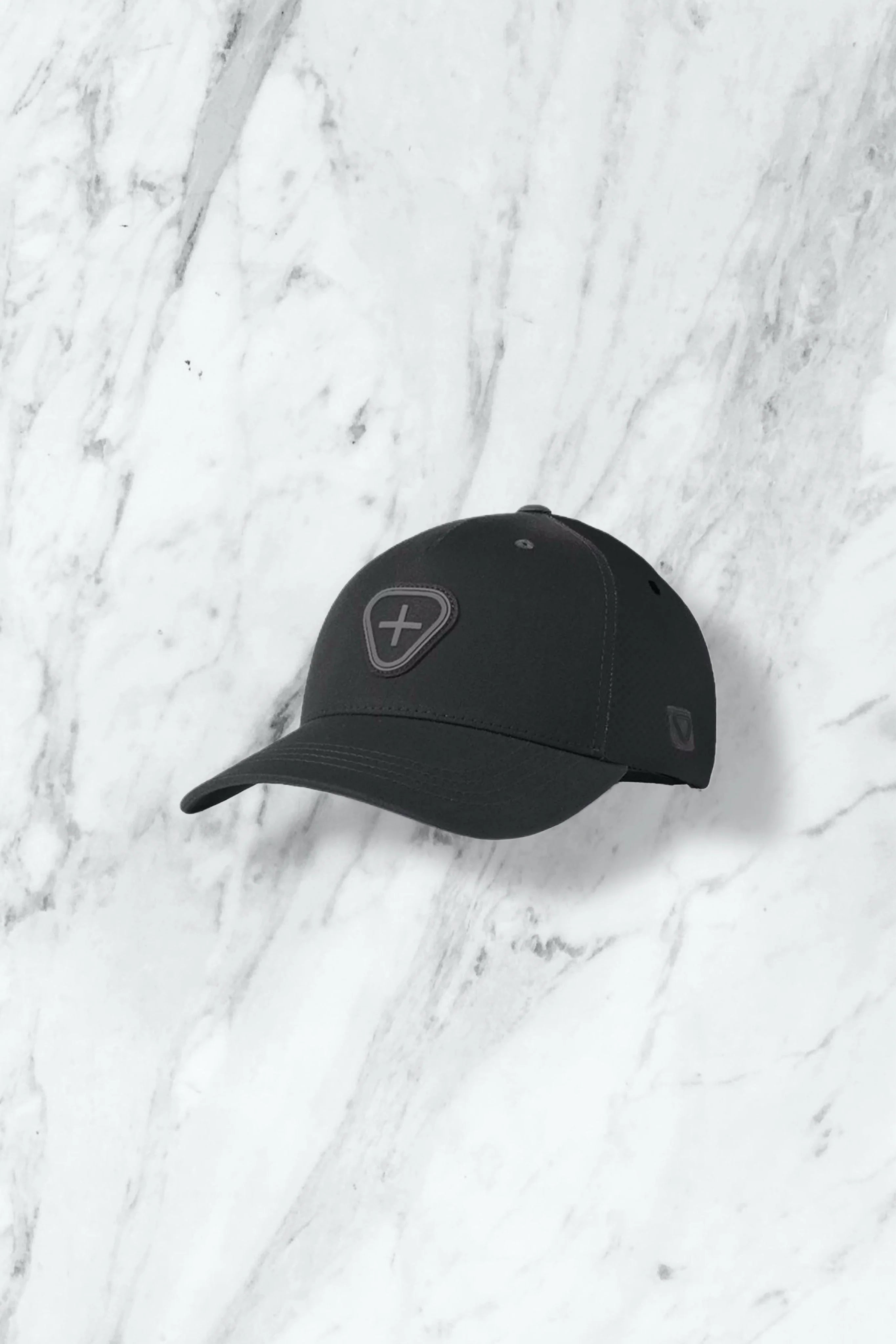 CASQUETTE GERTRUDE
- FULL BLACK